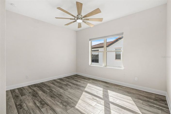 Image No.38-5 Bed House for sale