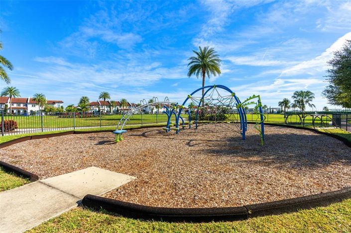 Image No.53-5 Bed House for sale