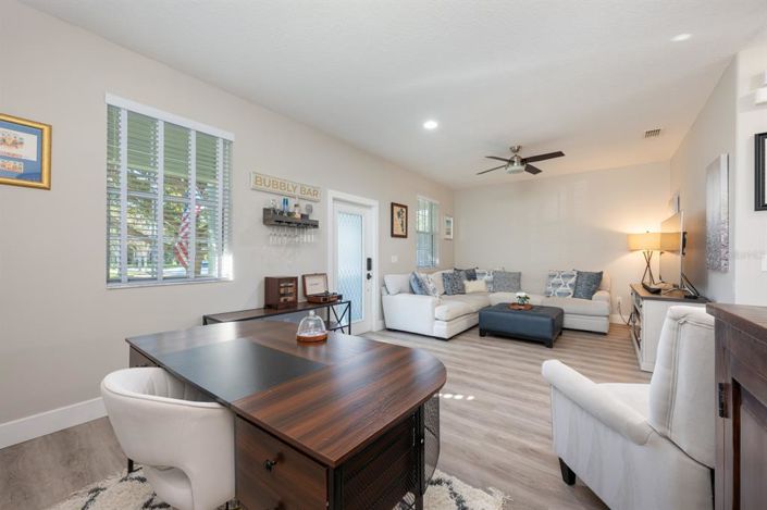 Image No.10-3 Bed Townhouse for sale