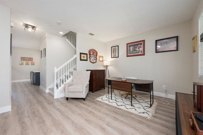 Image No.11-3 Bed Townhouse for sale