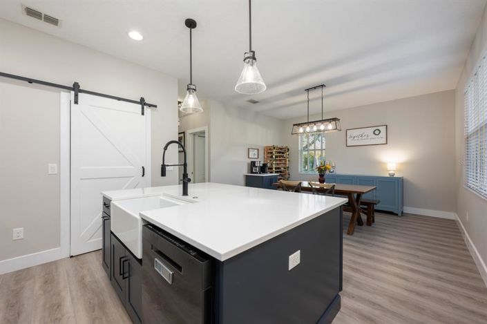 Image No.6-3 Bed Townhouse for sale