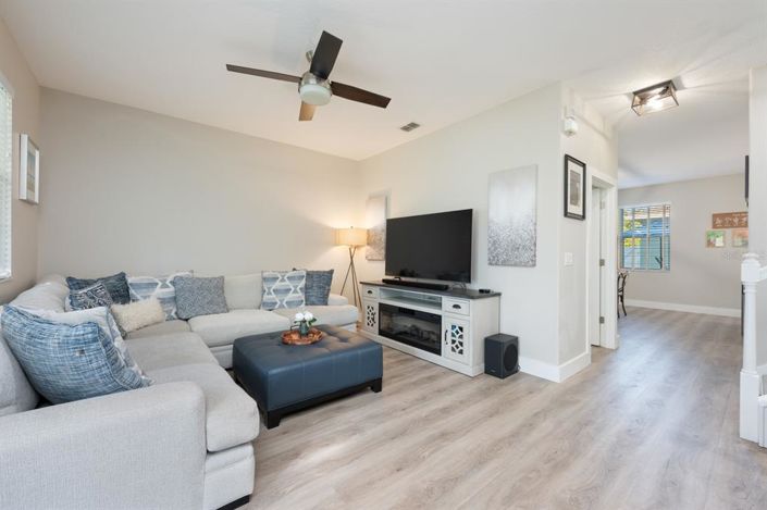 Image No.9-3 Bed Townhouse for sale