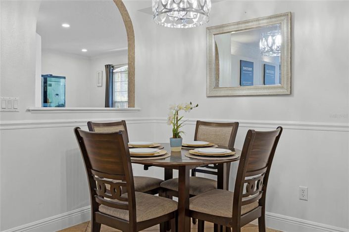 Image No.13-5 Bed House for sale