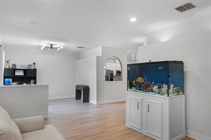 Image No.15-5 Bed House for sale