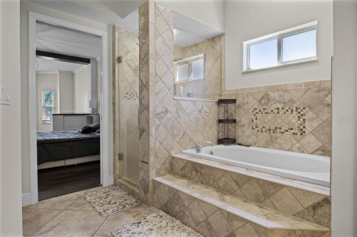 Image No.23-5 Bed House for sale