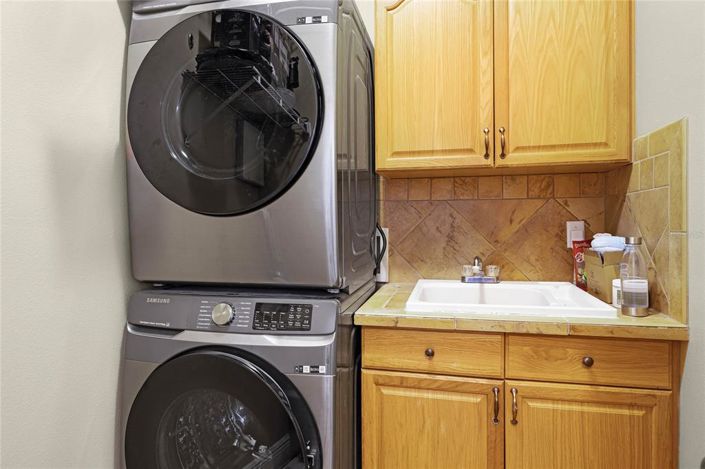 Image No.26-5 Bed House for sale