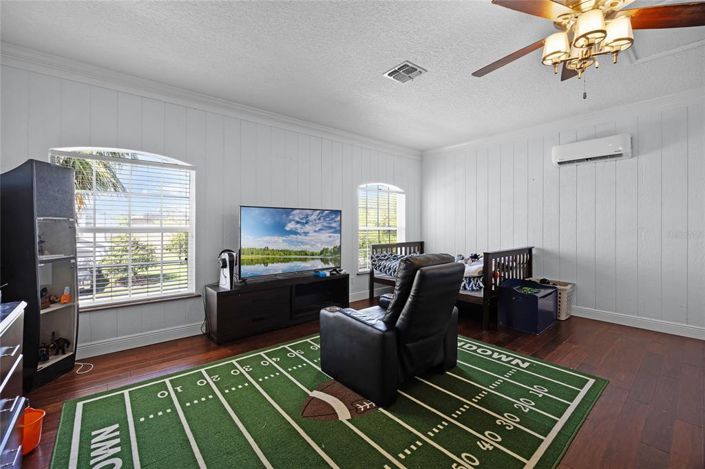 Image No.32-5 Bed House for sale