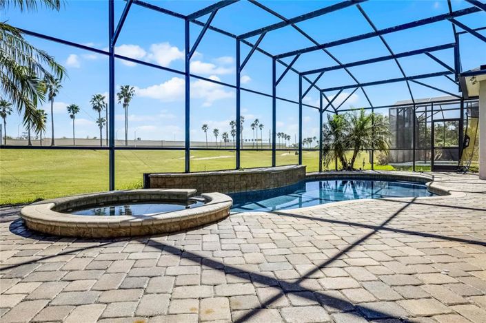 Image No.34-5 Bed House for sale