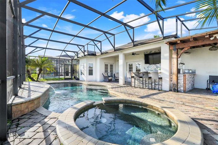 Image No.36-5 Bed House for sale