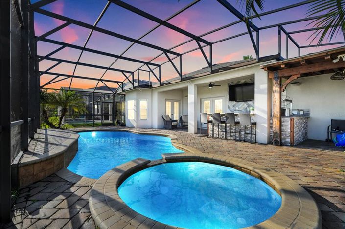 Image No.4-5 Bed House for sale