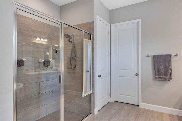 Image No.27-5 Bed House for sale