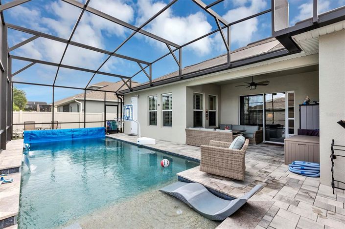 Image No.44-5 Bed House for sale