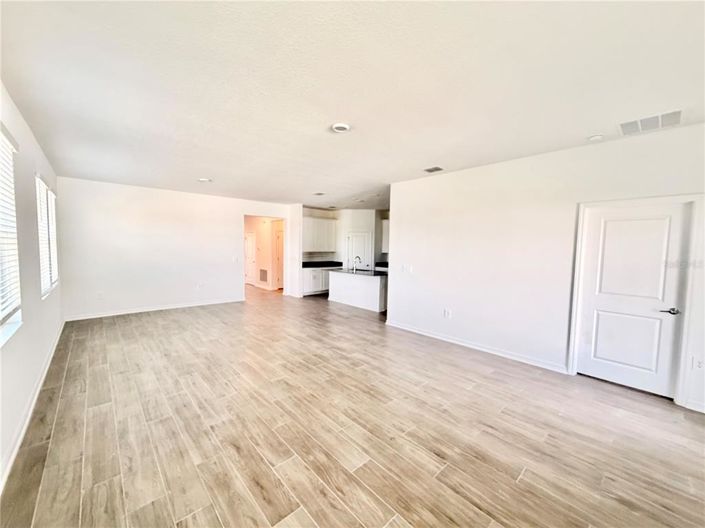 Image No.8-Maison de 4 chambres à vendre à Saint John