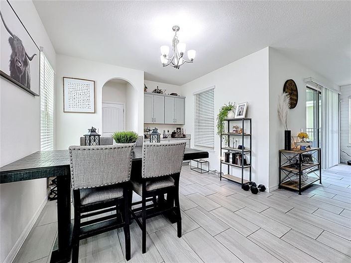 Image No.20-4 Bed House for sale