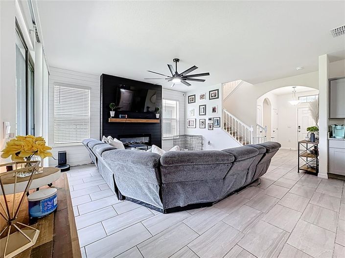 Image No.9-4 Bed House for sale