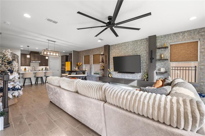 Image No.10-4 Bed House for sale