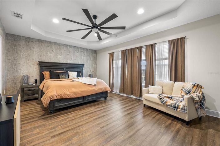 Image No.12-4 Bed House for sale