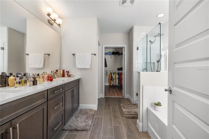 Image No.22-4 Bed House for sale