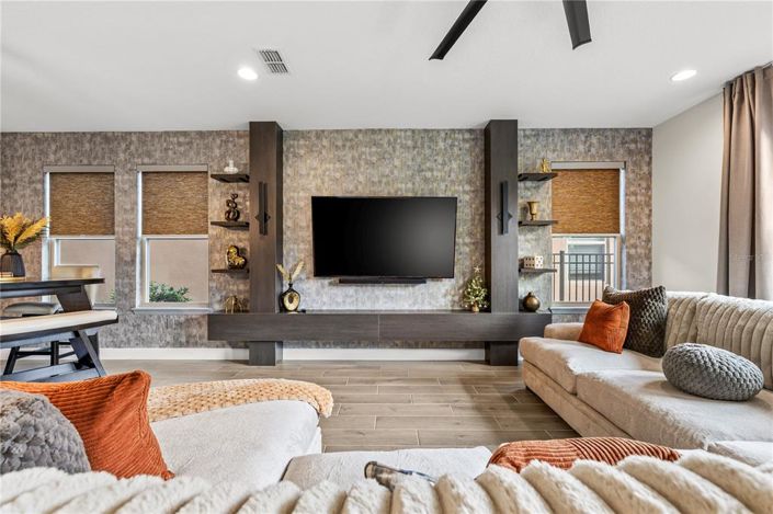 Image No.7-4 Bed House for sale