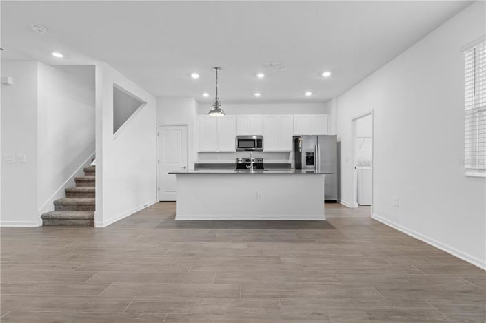 Image No.16-4 Bed Townhouse for sale