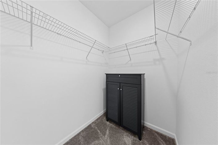 Image No.24-4 Bed Townhouse for sale