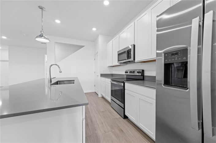 Image No.29-4 Bed Townhouse for sale