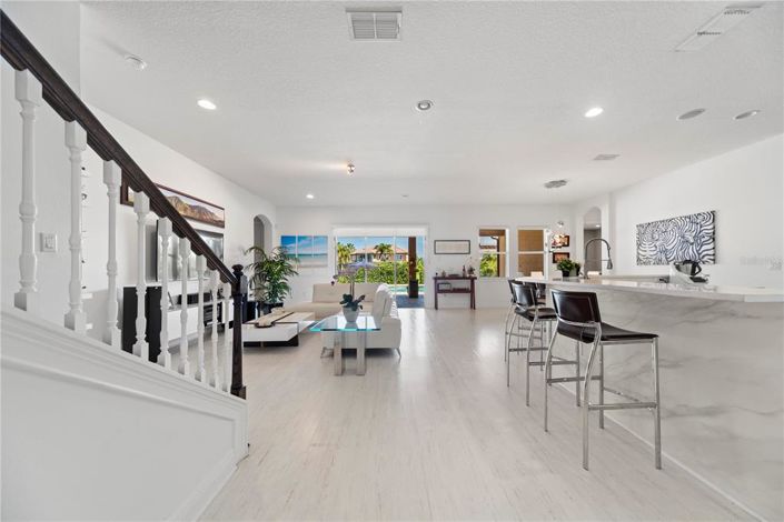 Image No.17-4 Bed House for sale