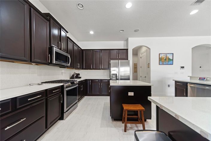 Image No.20-4 Bed House for sale