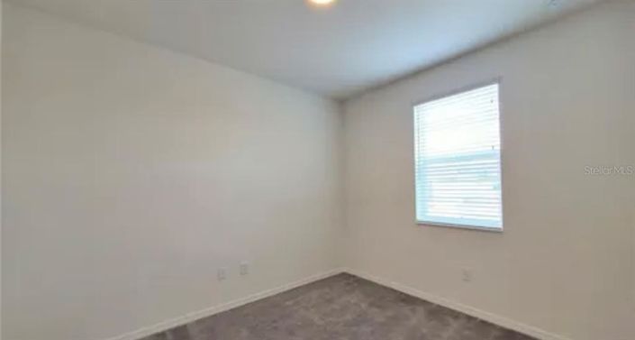 Image No.11-3 Bed House for sale