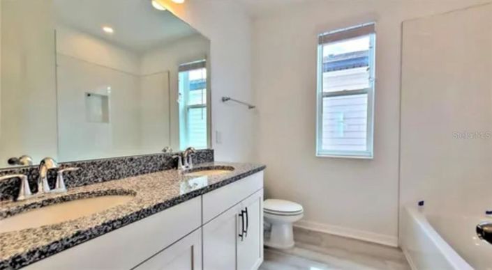 Image No.6-3 Bed House for sale