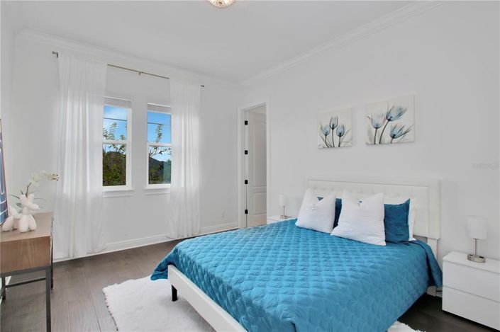 Image No.27-6 Bed House for sale