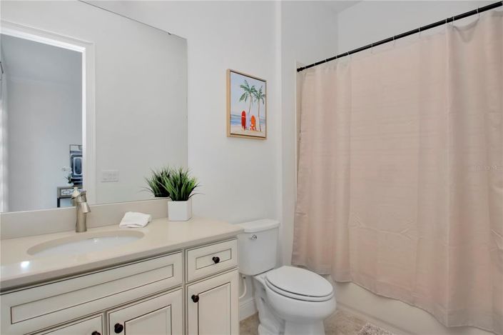 Image No.32-6 Bed House for sale