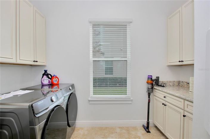 Image No.35-6 Bed House for sale