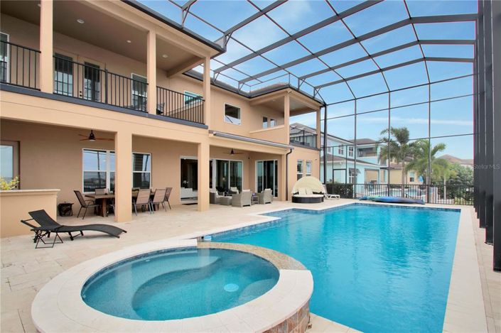 Image No.40-6 Bed House for sale