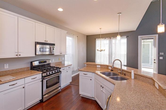 Image No.11-5 Bed House for sale