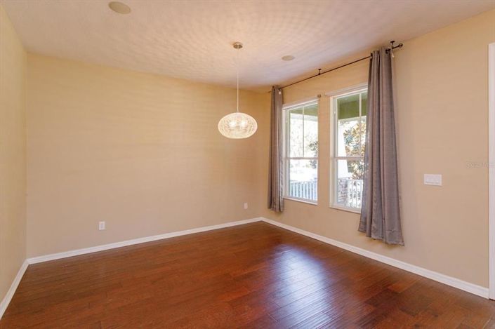 Image No.12-5 Bed House for sale