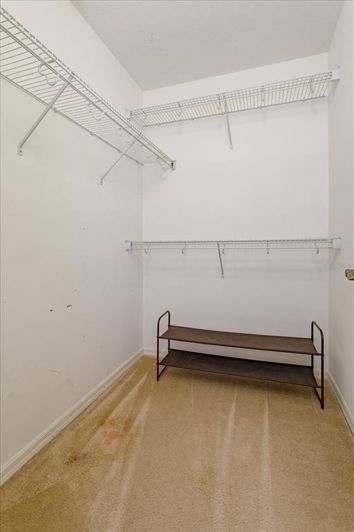 Image No.23-5 Bed House for sale