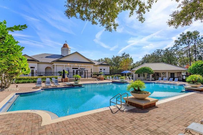 Image No.3-5 Bed House for sale