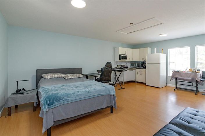 Image No.32-5 Bed House for sale