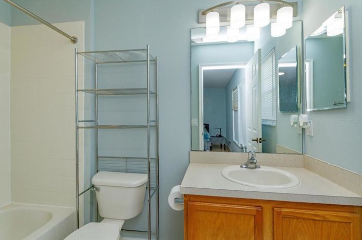 Image No.34-5 Bed House for sale