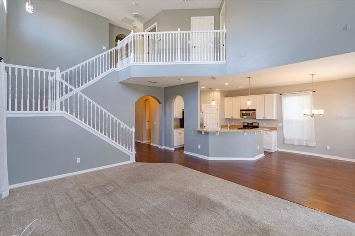 Image No.6-5 Bed House for sale