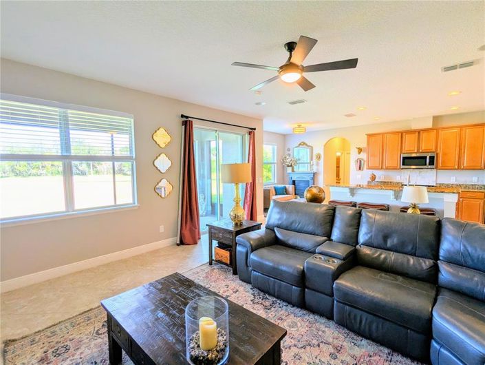 Image No.22-5 Bed House for sale