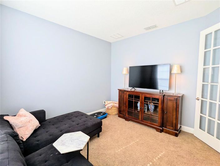 Image No.6-5 Bed House for sale