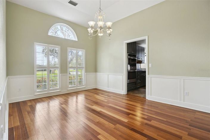 Image No.10-4 Bed House for sale