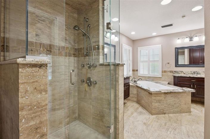 Image No.16-4 Bed House for sale