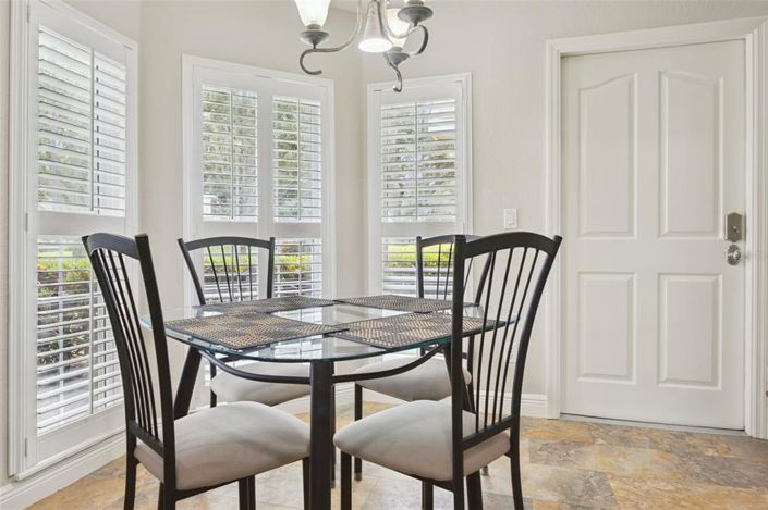 Image No.30-4 Bed House for sale