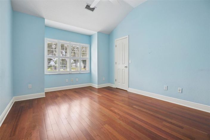 Image No.34-4 Bed House for sale