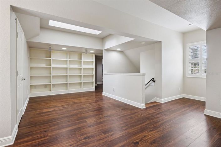 Image No.43-4 Bed House for sale