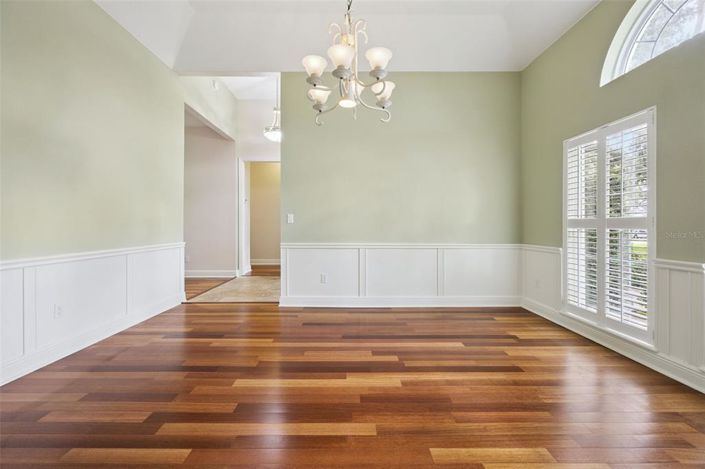 Image No.9-4 Bed House for sale