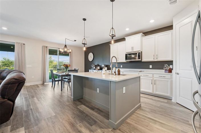 Image No.13-5 Bed House for sale